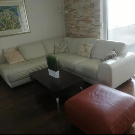 Maria's * ביוגראד נה מורו