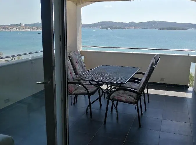 Maria's Apartmán Biograd Na Moru